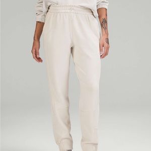 Lululemon Brushed Softstreme Ribbed High-Rise Jogger